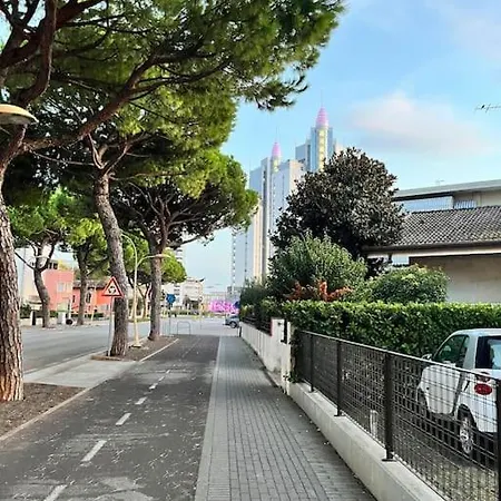 Trilocale Con Posto Spiaggia/ombrellone Compreso דירה *